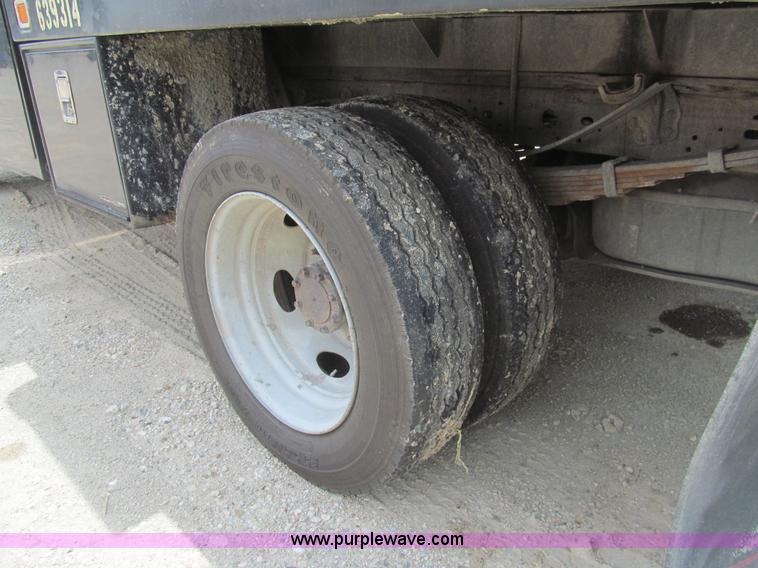 image for item H8886 2006 Ford F550 Super Duty XL service truck