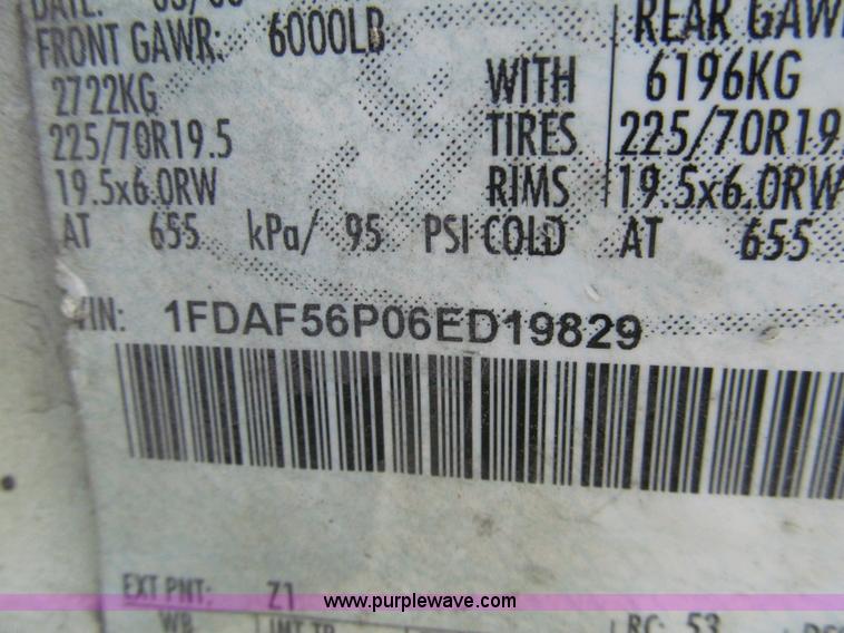 image for item H8886 2006 Ford F550 Super Duty XL service truck