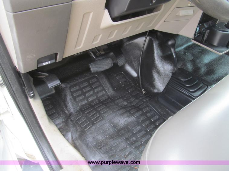 image for item H8888 2009 Ford F550 Super Duty XL service truck