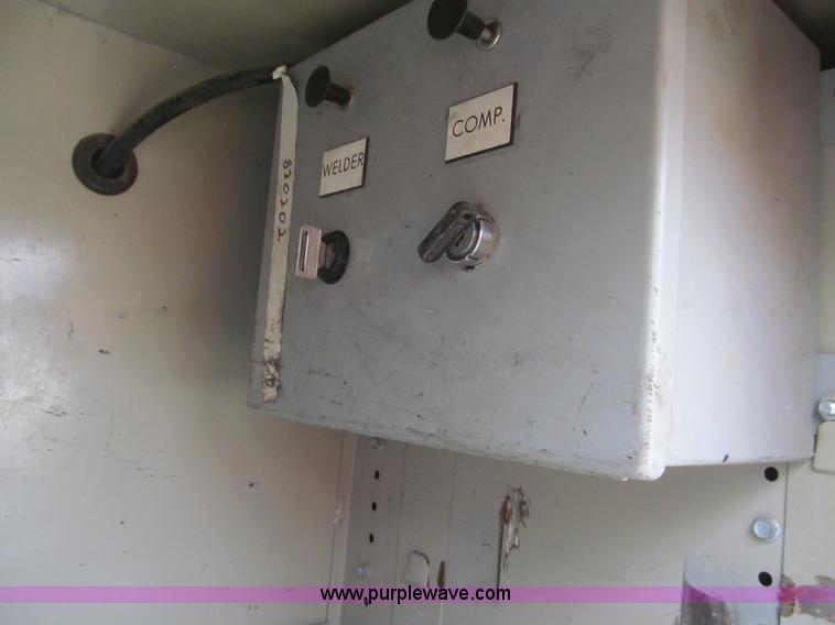 image for item H8888 2009 Ford F550 Super Duty XL service truck