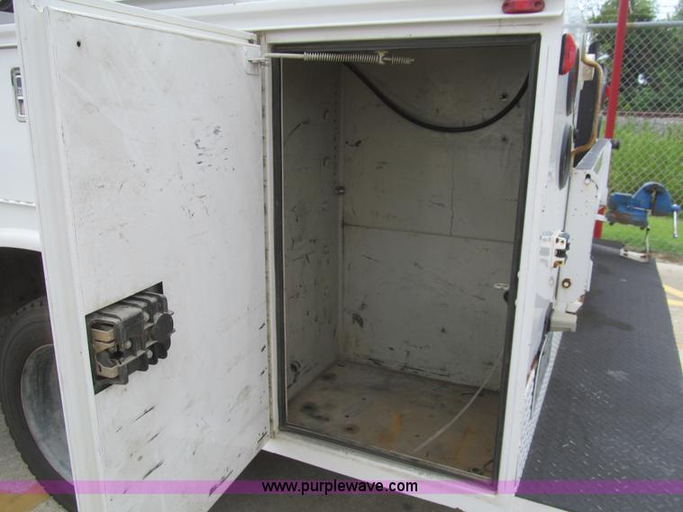 image for item H8888 2009 Ford F550 Super Duty XL service truck