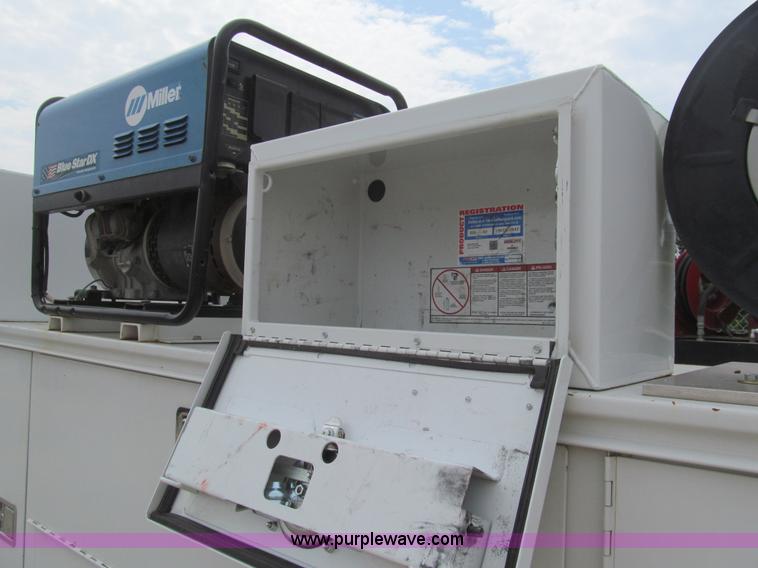 image for item H8888 2009 Ford F550 Super Duty XL service truck