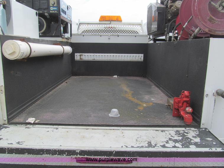 image for item H8888 2009 Ford F550 Super Duty XL service truck