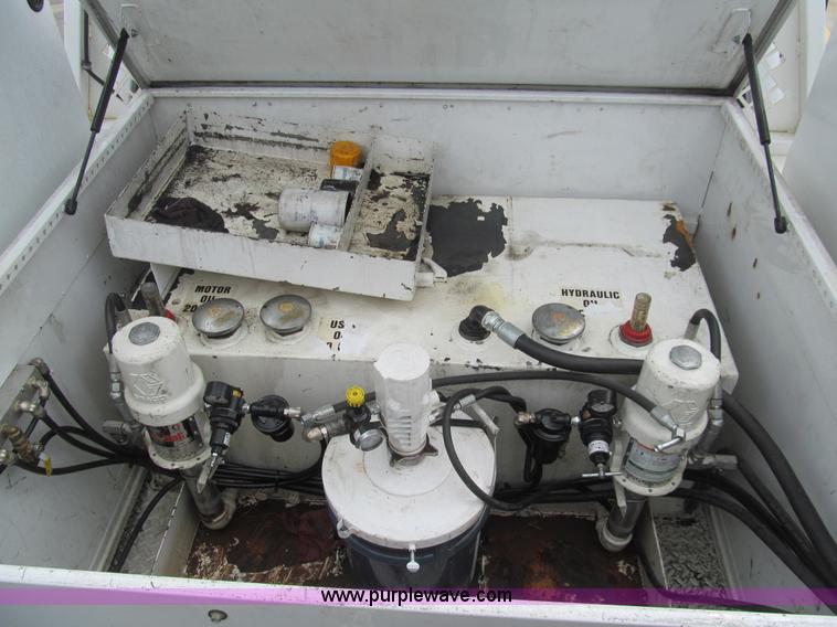 image for item H8888 2009 Ford F550 Super Duty XL service truck