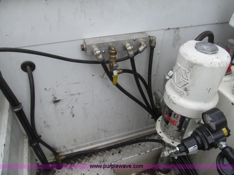 image for item H8888 2009 Ford F550 Super Duty XL service truck