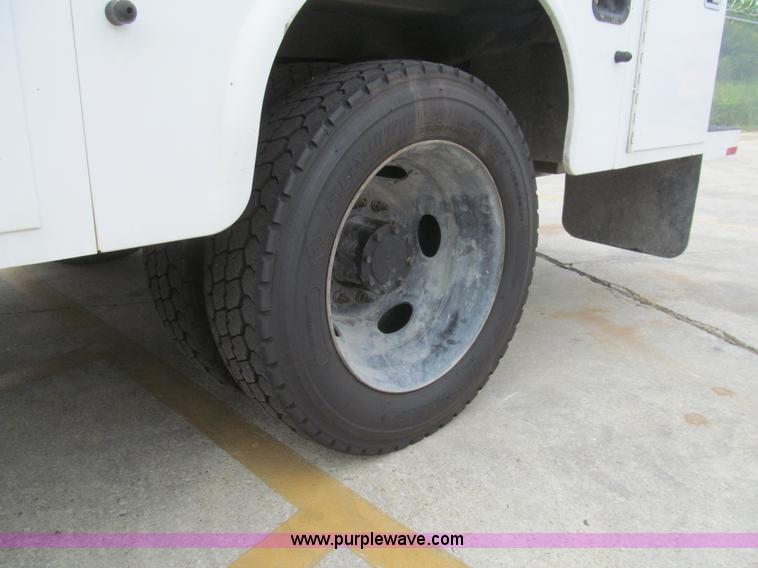 image for item H8888 2009 Ford F550 Super Duty XL service truck