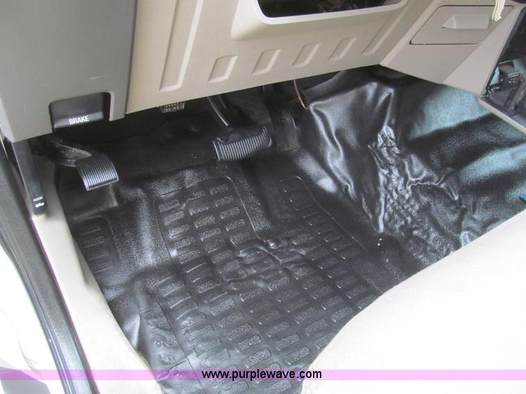 image for item H8890 2008 Ford F450 Super Duty XL service truck