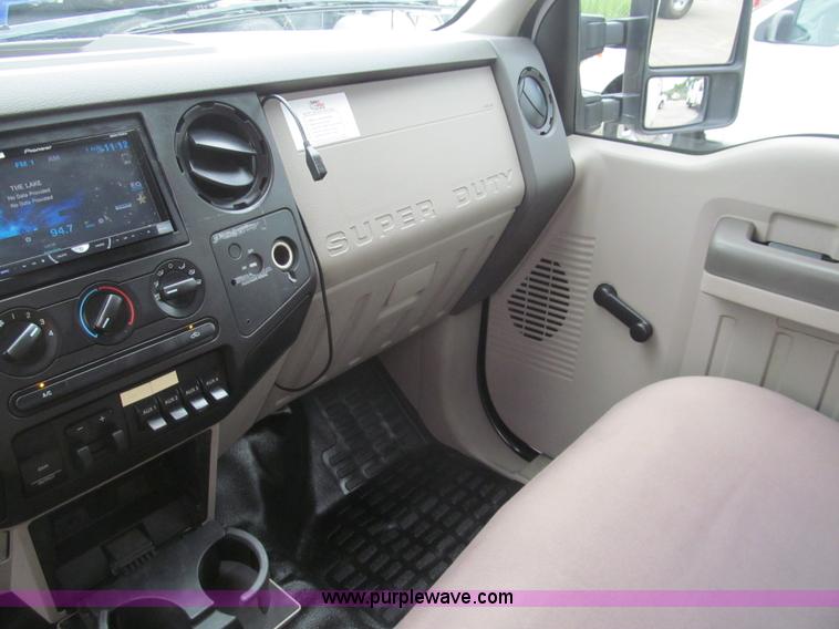 image for item H8890 2008 Ford F450 Super Duty XL service truck