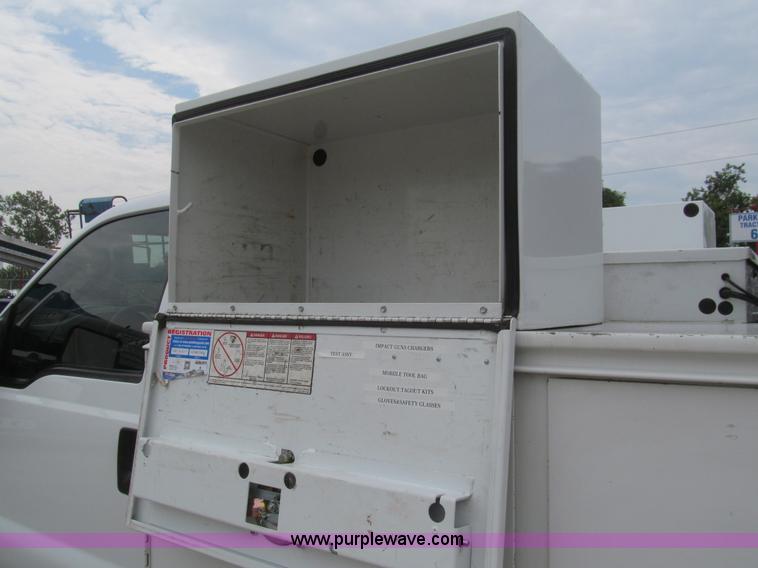 image for item H8890 2008 Ford F450 Super Duty XL service truck