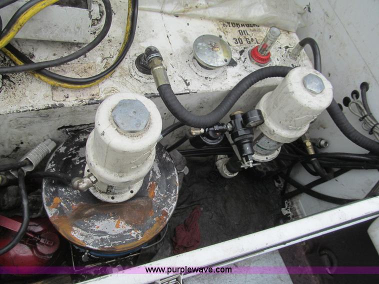 image for item H8890 2008 Ford F450 Super Duty XL service truck