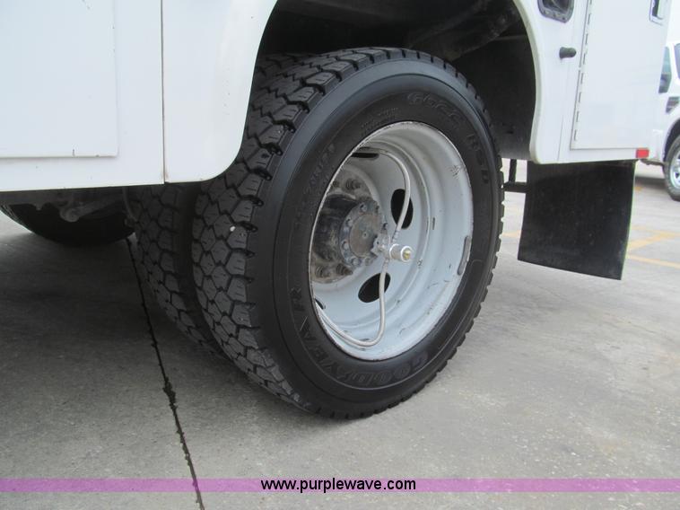 image for item H8890 2008 Ford F450 Super Duty XL service truck