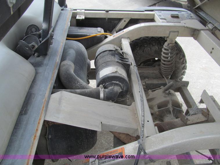 image for item H8891 2008 Club Car XRT Intellitrak utility vehicle