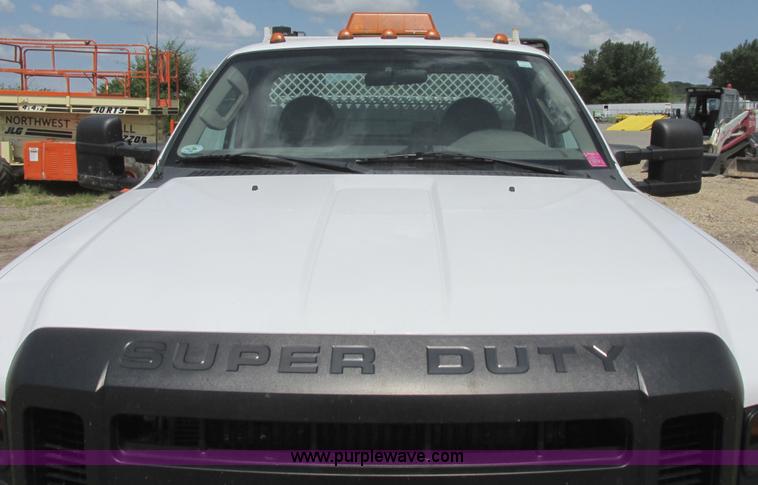image for item I6200 2008 Ford F350 Super Duty XL service truck