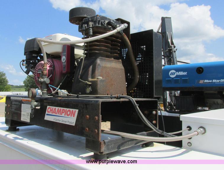 image for item I6200 2008 Ford F350 Super Duty XL service truck