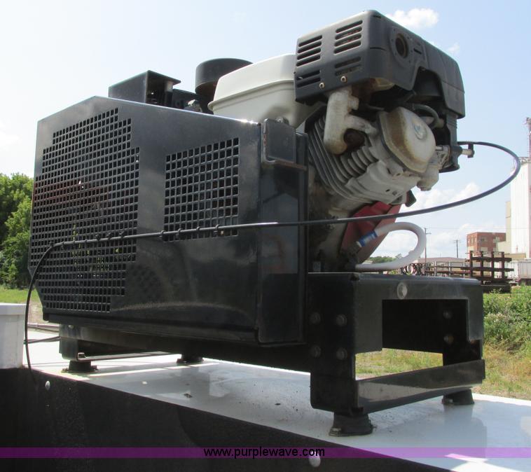 image for item I6200 2008 Ford F350 Super Duty XL service truck