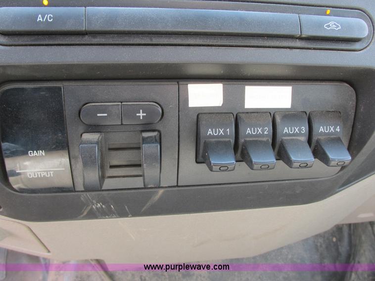 image for item I6200 2008 Ford F350 Super Duty XL service truck