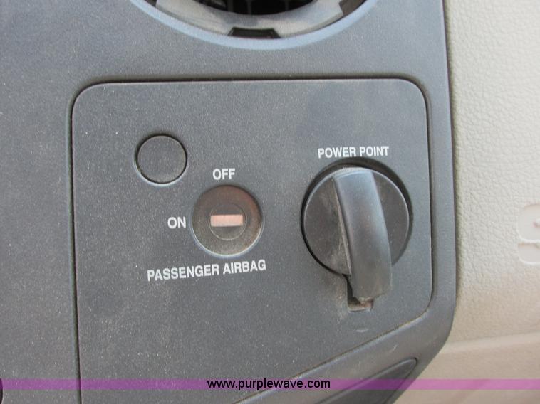 image for item I6200 2008 Ford F350 Super Duty XL service truck