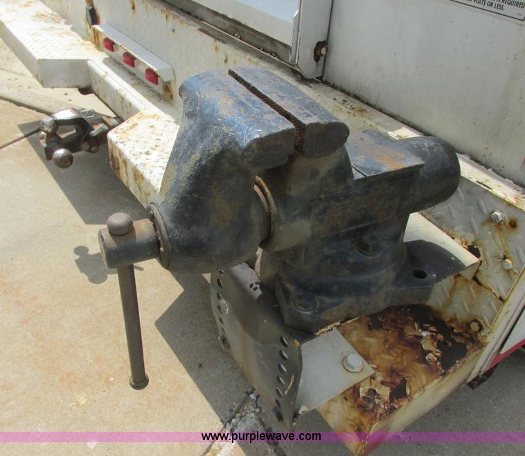 image for item I6201 2006 Chevrolet Kodiak 5500 service truck with crane