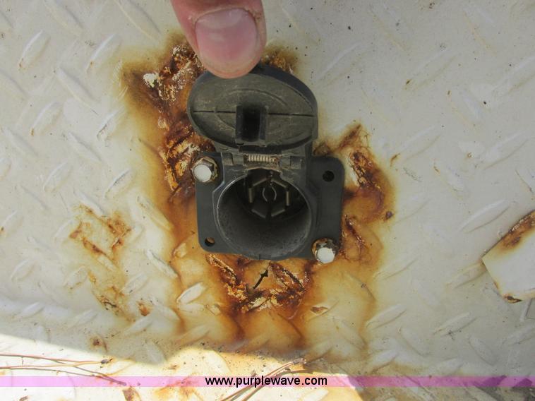 image for item I6201 2006 Chevrolet Kodiak 5500 service truck with crane