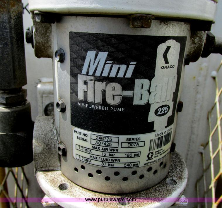 image for item I6201 2006 Chevrolet Kodiak 5500 service truck with crane