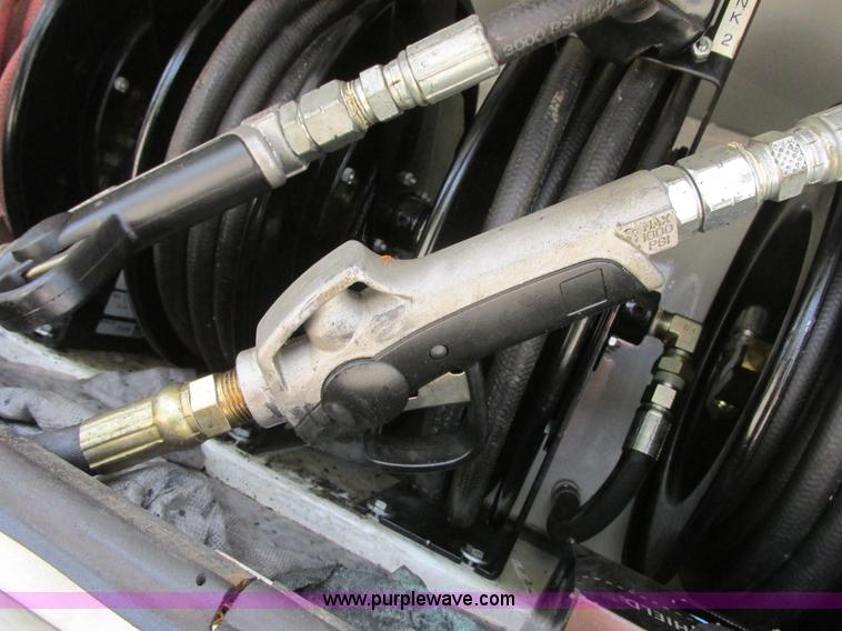 image for item I6201 2006 Chevrolet Kodiak 5500 service truck with crane