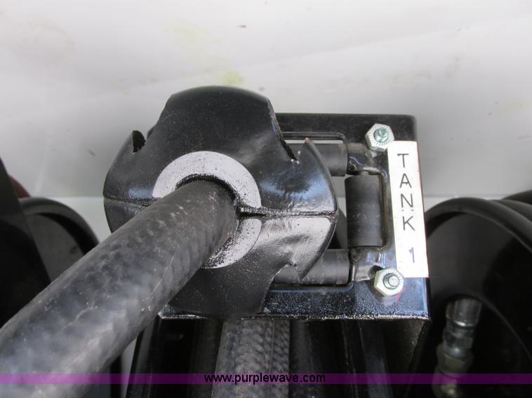 image for item I6201 2006 Chevrolet Kodiak 5500 service truck with crane