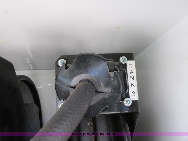 image for item I6201 2006 Chevrolet Kodiak 5500 service truck with crane