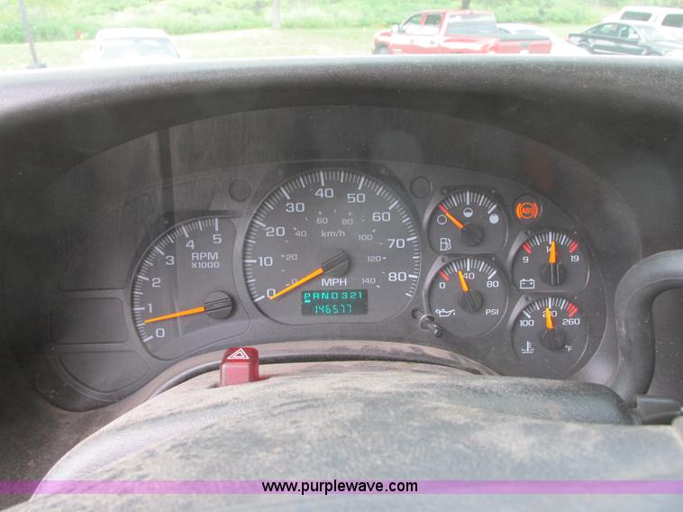 image for item I6201 2006 Chevrolet Kodiak 5500 service truck with crane