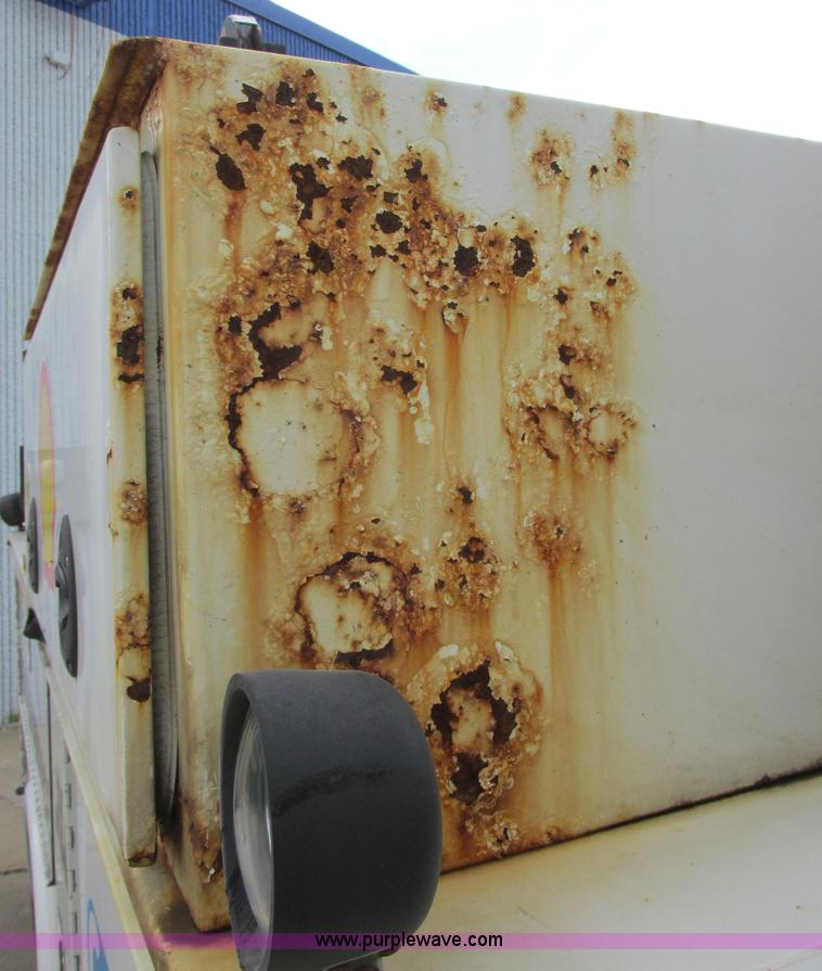 image for item I6201 2006 Chevrolet Kodiak 5500 service truck with crane