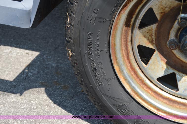 image for item AC9385 1987 VIP speed boat