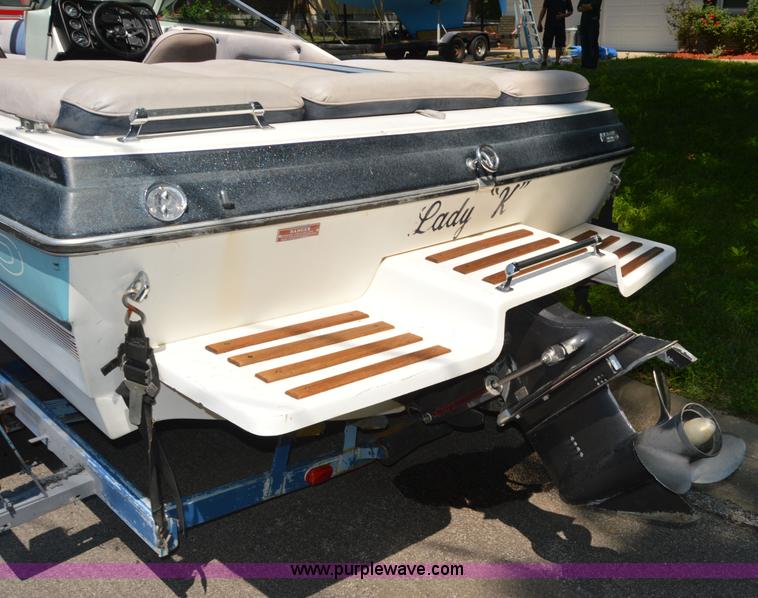 image for item AC9385 1987 VIP speed boat