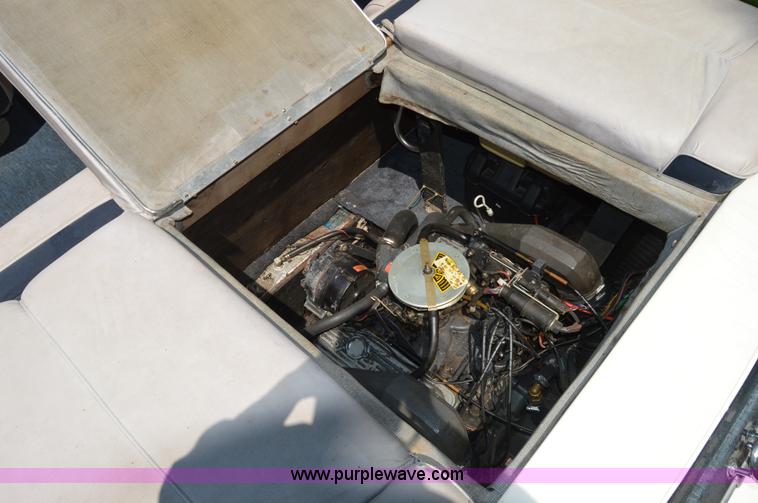 image for item AC9385 1987 VIP speed boat