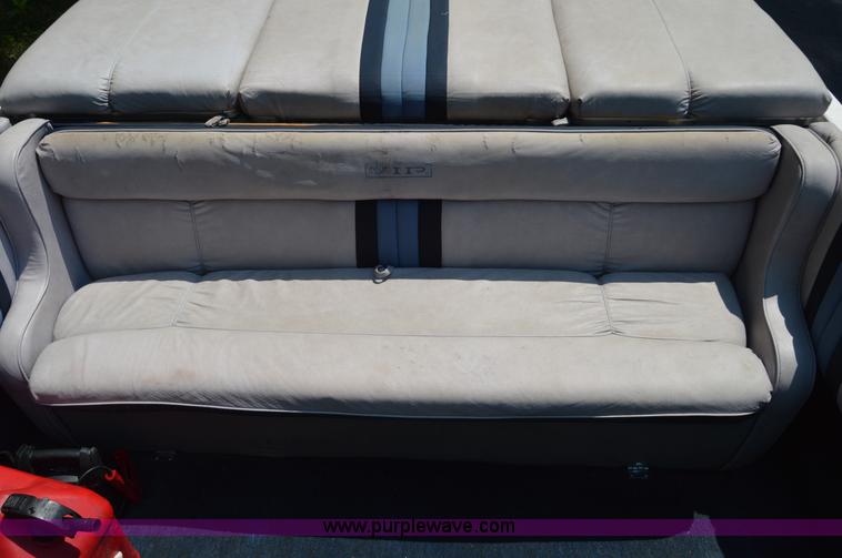 image for item AC9385 1987 VIP speed boat