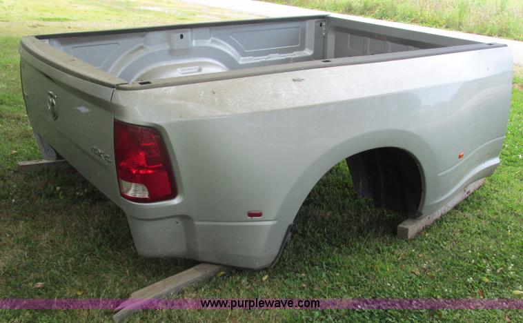 image for item AC9822 2011 Dodge Ram 3500 pickup truck