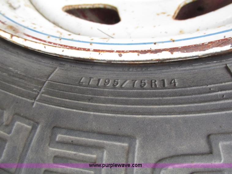 image for item AE9296 Shop built utility trailer