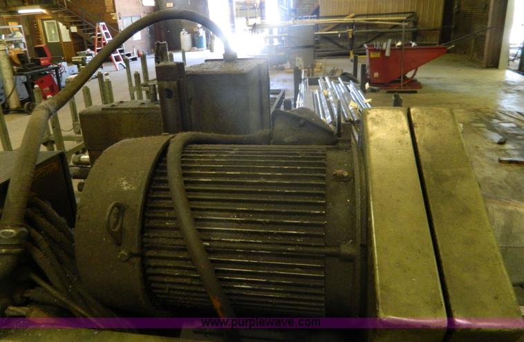 image for item AL9815 HyD-Mech Industrial H12 horizontal band saw