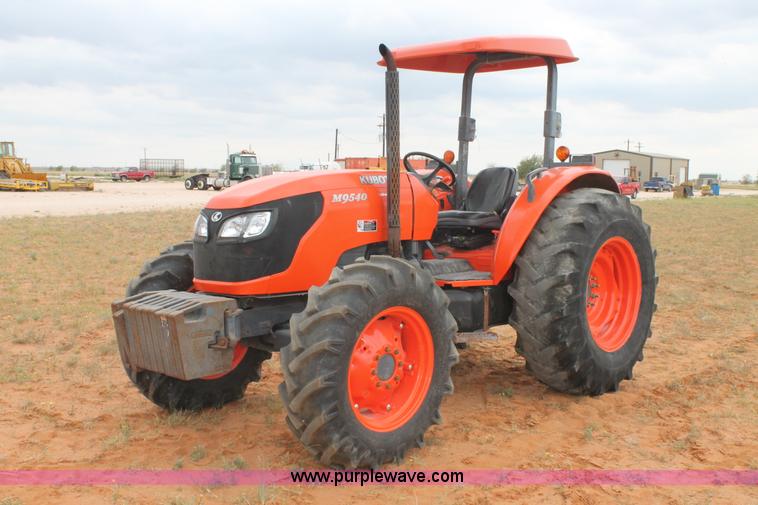 image for item AO9668 Kubota M9540 MFWD tractor