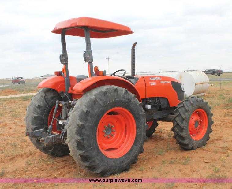 image for item AO9668 Kubota M9540 MFWD tractor