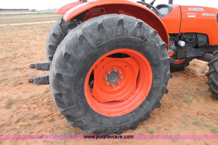 image for item AO9668 Kubota M9540 MFWD tractor