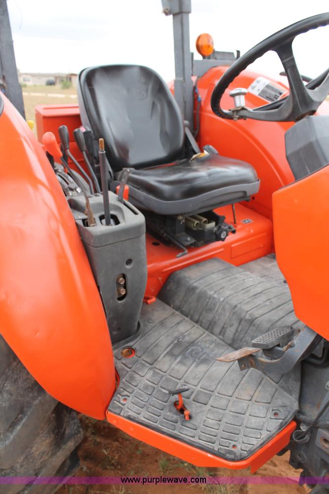 image for item AO9668 Kubota M9540 MFWD tractor