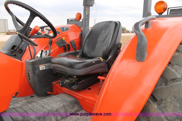 image for item AO9668 Kubota M9540 MFWD tractor