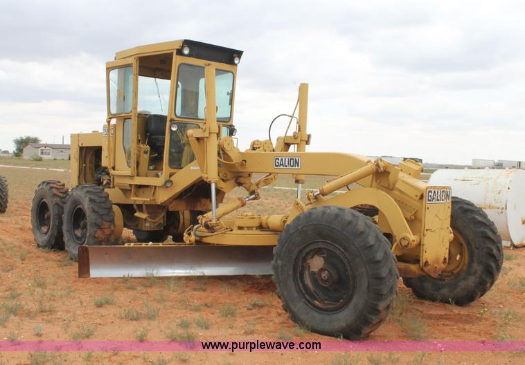 image for item AO9669 1988 Galion T500C motor grader