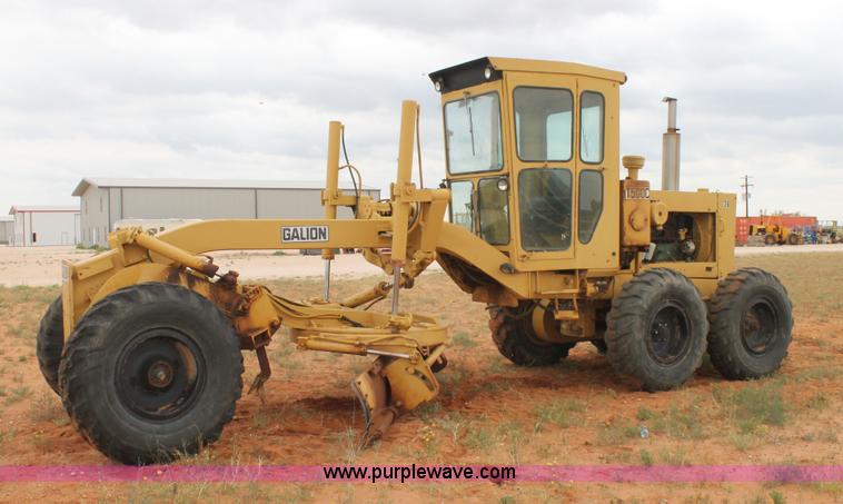 image for item AO9669 1988 Galion T500C motor grader