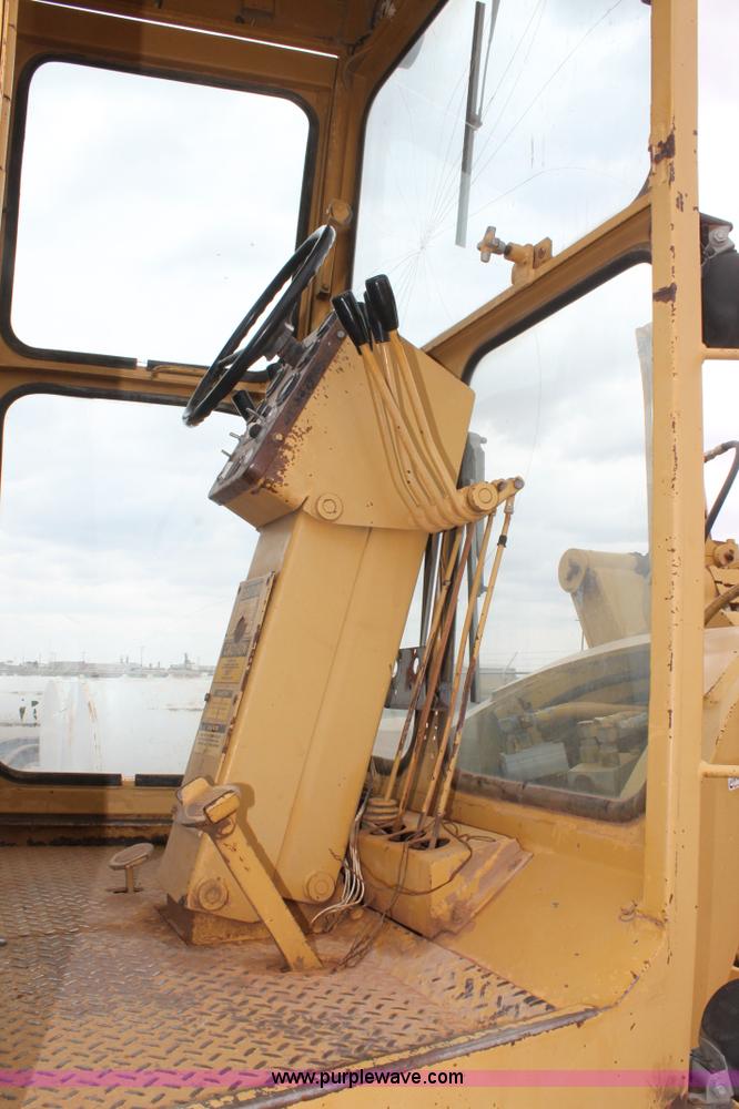 image for item AO9669 1988 Galion T500C motor grader