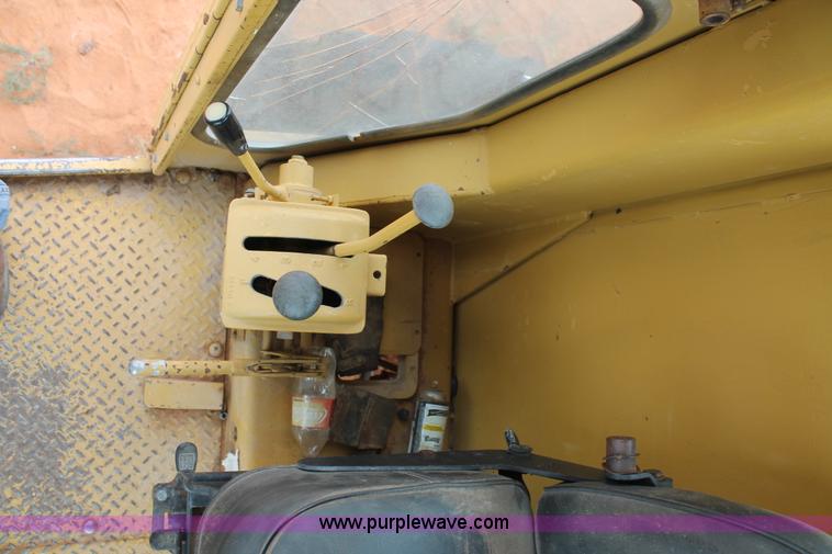 image for item AO9669 1988 Galion T500C motor grader