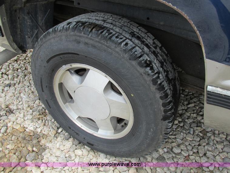 image for item AW9977 1999 Chevrolet Suburban K1500 SUV