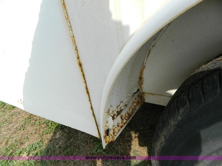 image for item AX9715 1996 WW enclosed trailer