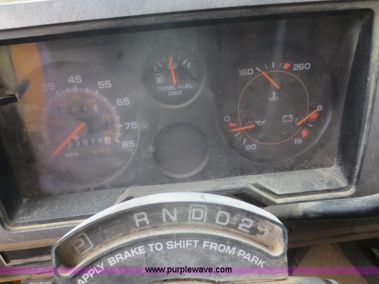 image for item D2110 1997 GMC Savana G3500 school bus