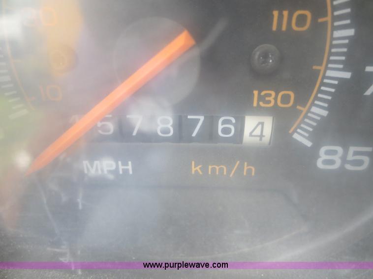 image for item D2110 1997 GMC Savana G3500 school bus