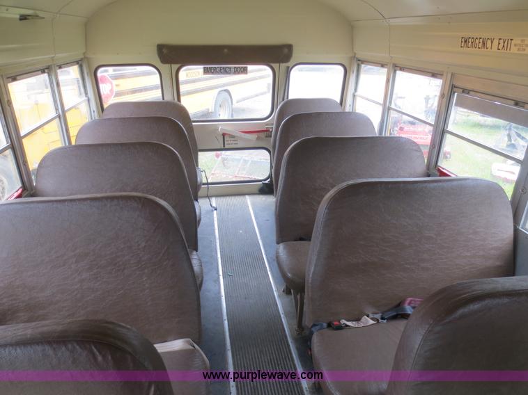 image for item D2110 1997 GMC Savana G3500 school bus